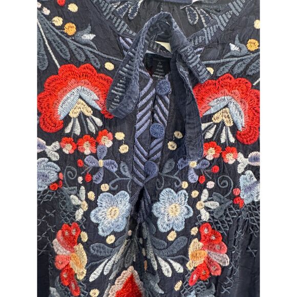 Johnny Was Bisma Navy Blue Floral Heart Embroidered Boho Blouse Size Small - Picture 4 of 6